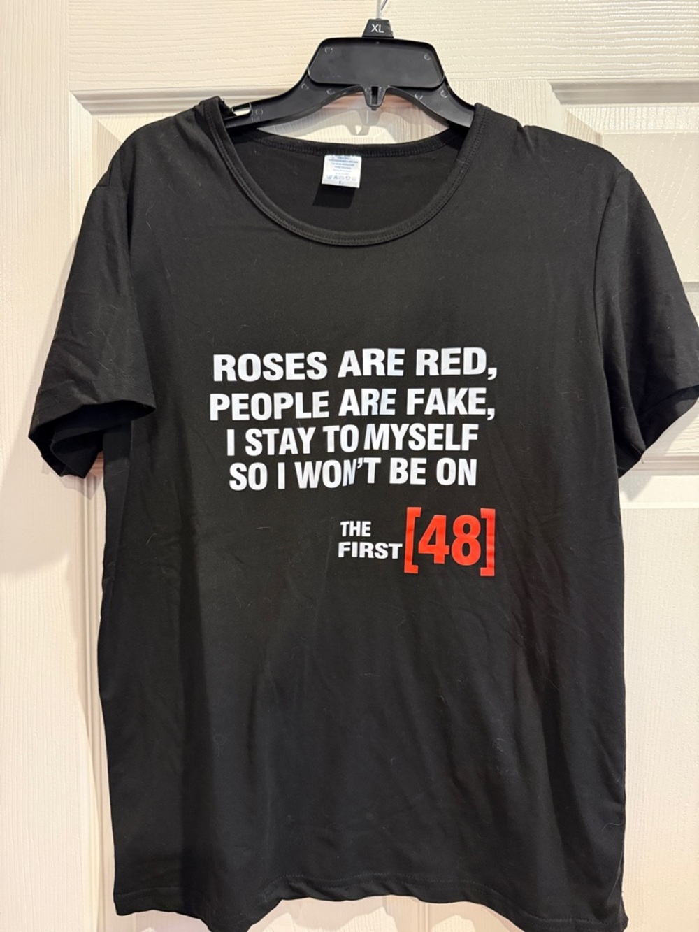Black Graphic Tee “Roses Are Red”